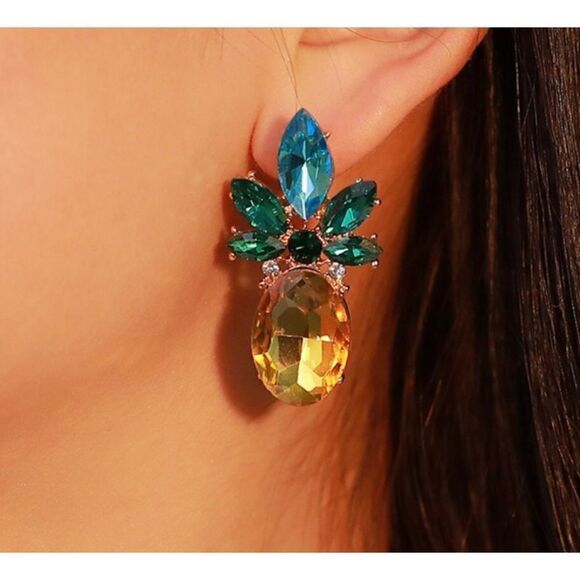 🍍 Stunning pineapple stud earrings 🍍 - Picture 2 of 6
